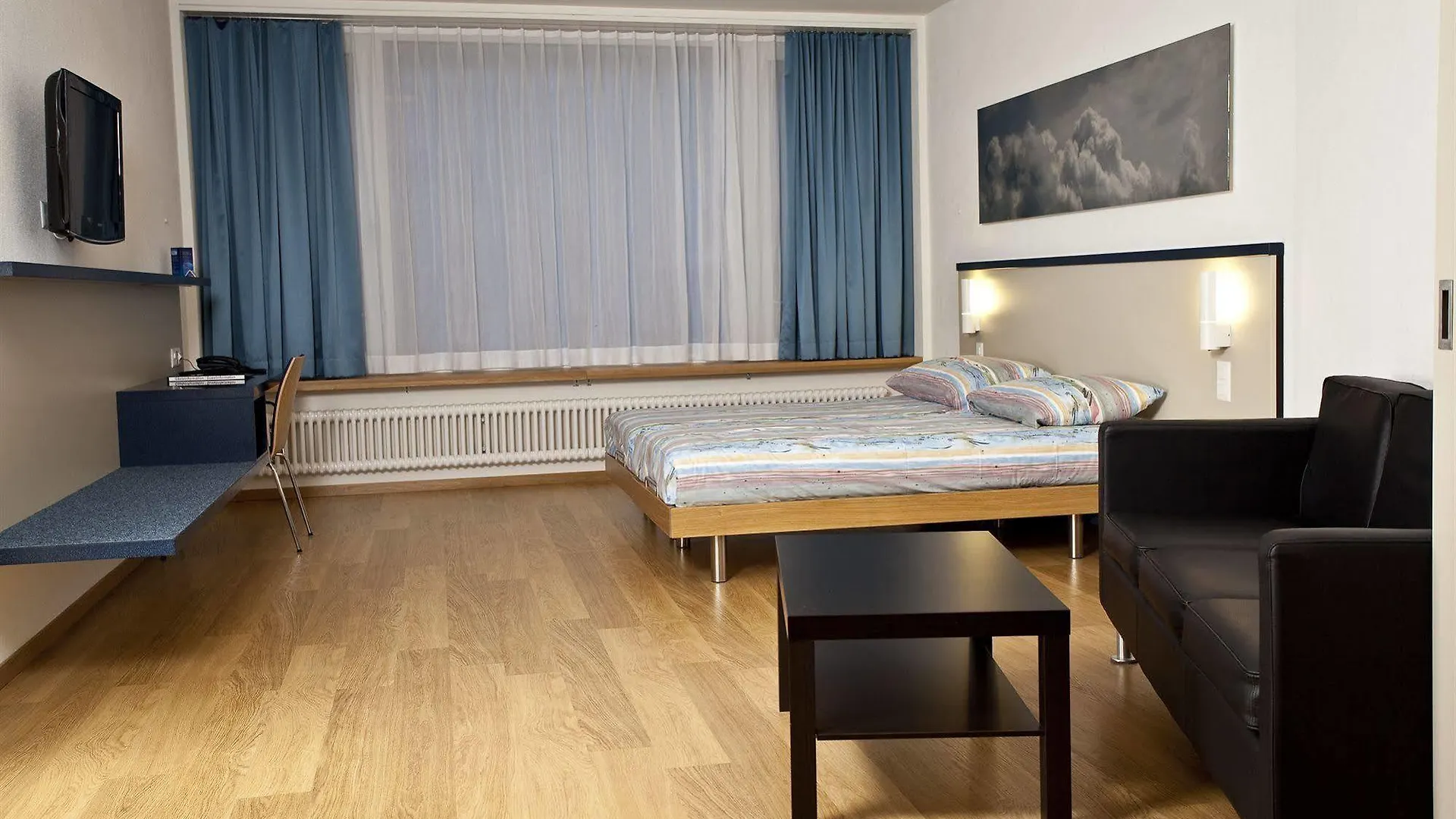 Hotel Bristol Zürich 3*,